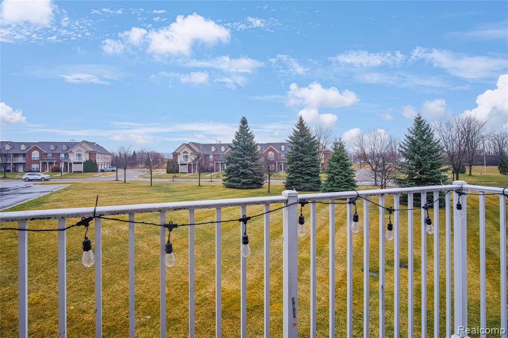 29742 Fox Run Circle, Warren, MI 48092 — Photo 18