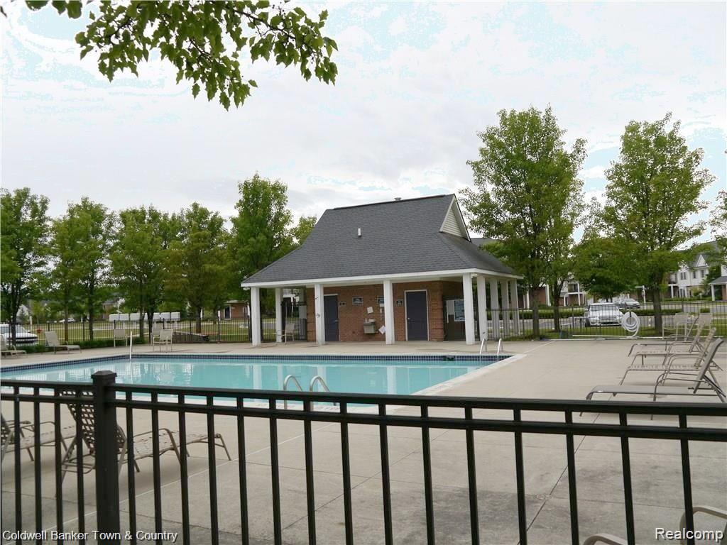 1110 Rial Lake Drive, Howell, MI 48843 — Photo 31