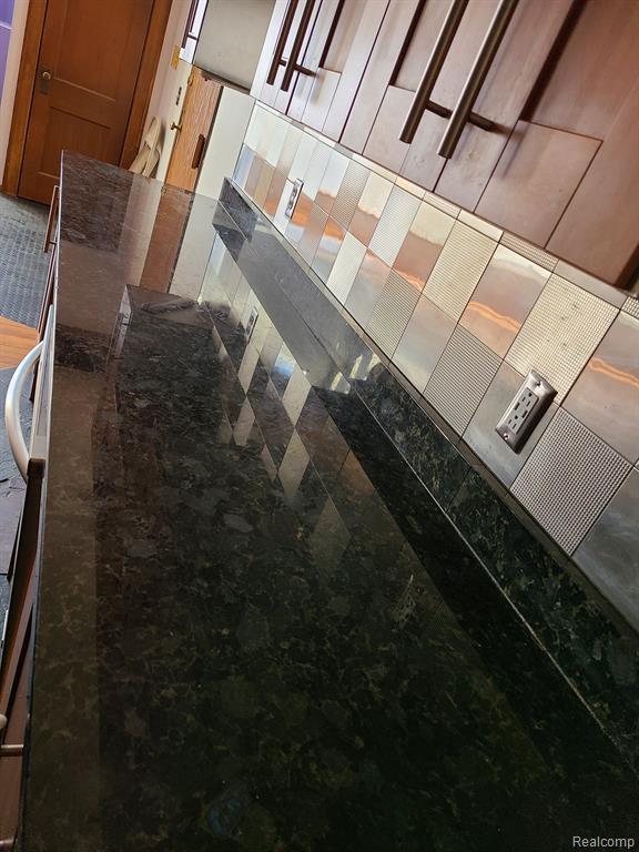 677 SELDEN Street, Detroit, MI 48201 — Photo 23