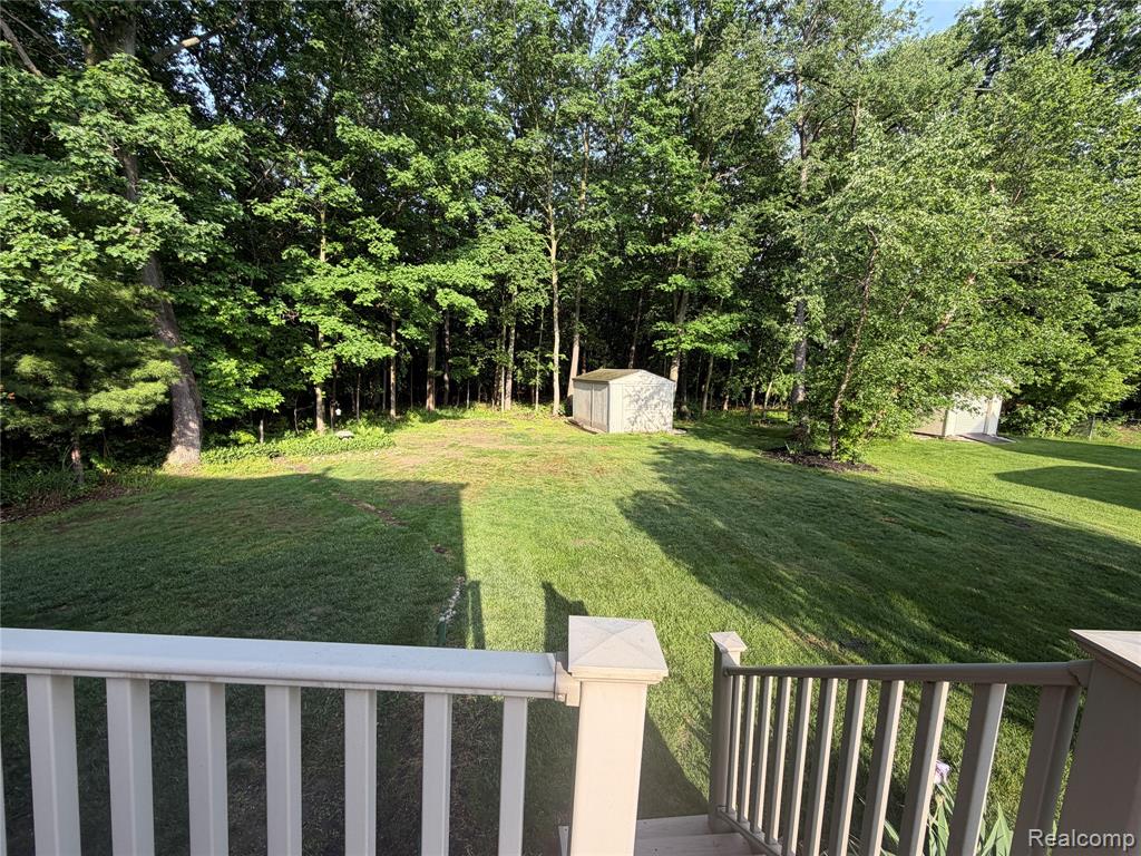 490 Cove View Drive, Waterford, MI 48327 — Photo 10