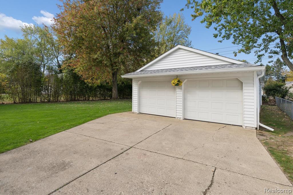 5159 Sashabaw Road, Clarkston, MI — Photo 33
