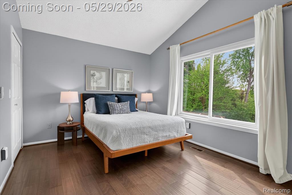 349 Princeton Drive, South Lyon, MI 48178 — Photo 17