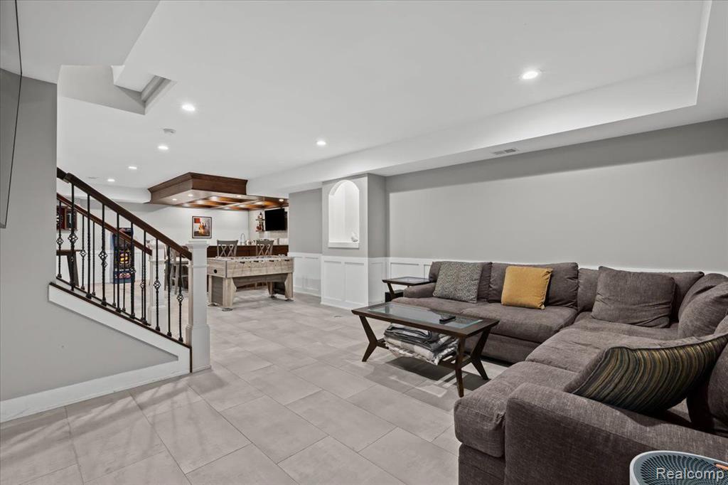 10420 STONEY POINT Drive, South Lyon, MI 48178 — Photo 28