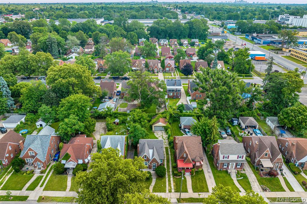 9566 HUBBELL Street, Detroit, MI 48227 — Photo 23
