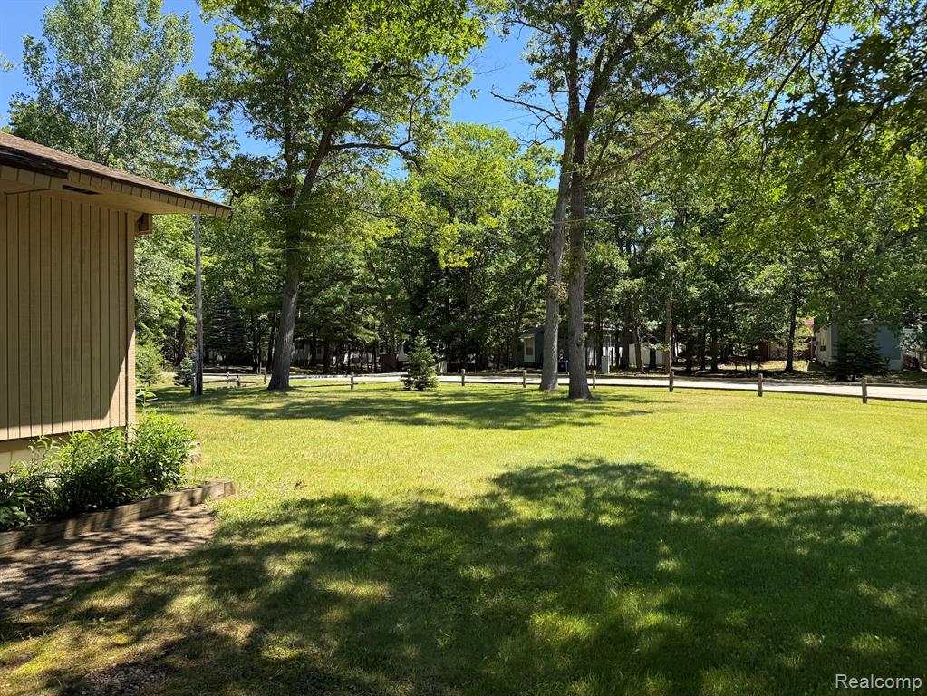 5680 Oakridge Drive, Caseville, MI 48725 — Photo 18