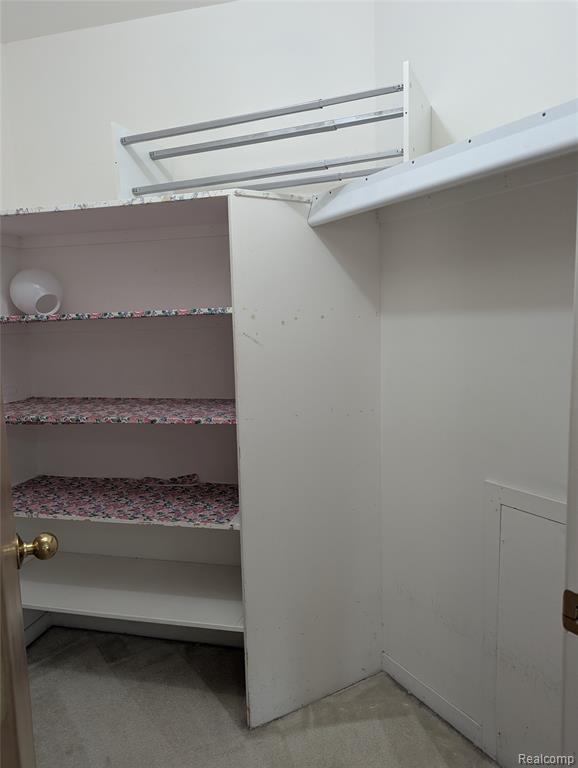 9327 Eastwind Drive, Livonia, MI 48150 — Photo 39