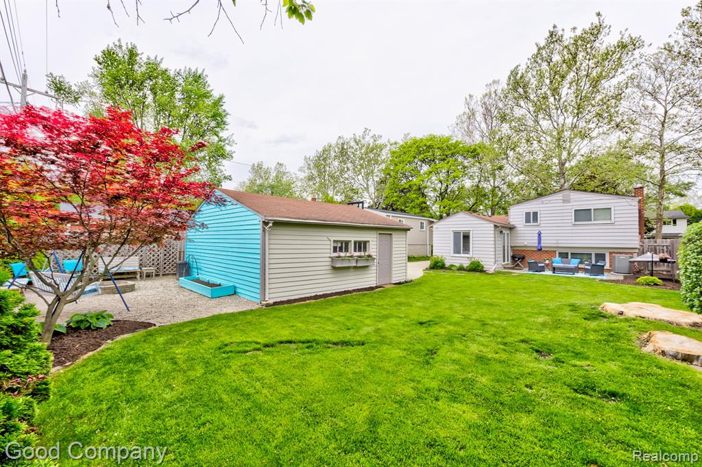 576 LANGLEY Boulevard, Clawson, MI — Photo 37