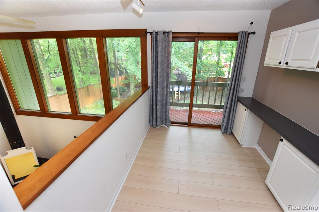 5168 WALDEN Drive, Swartz Creek, MI 48473 — Photo 6