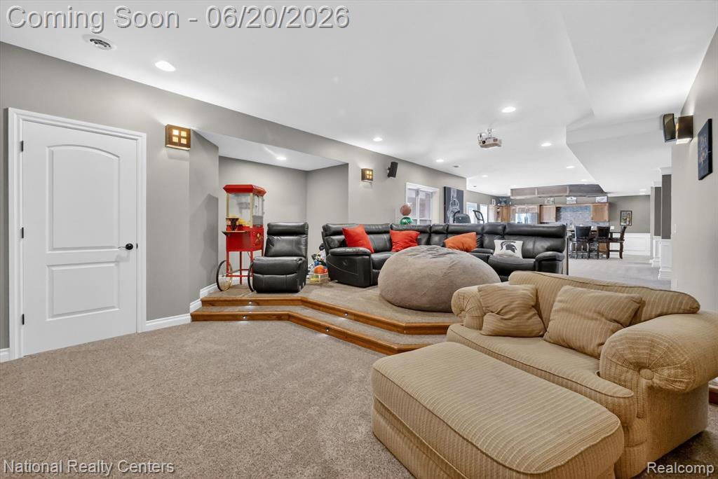 58160 International Drive, South Lyon, MI 48178 — Photo 45