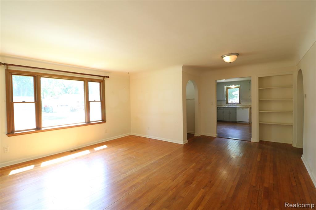 802 W Oak Street, Vassar, MI 48768 — Photo 7