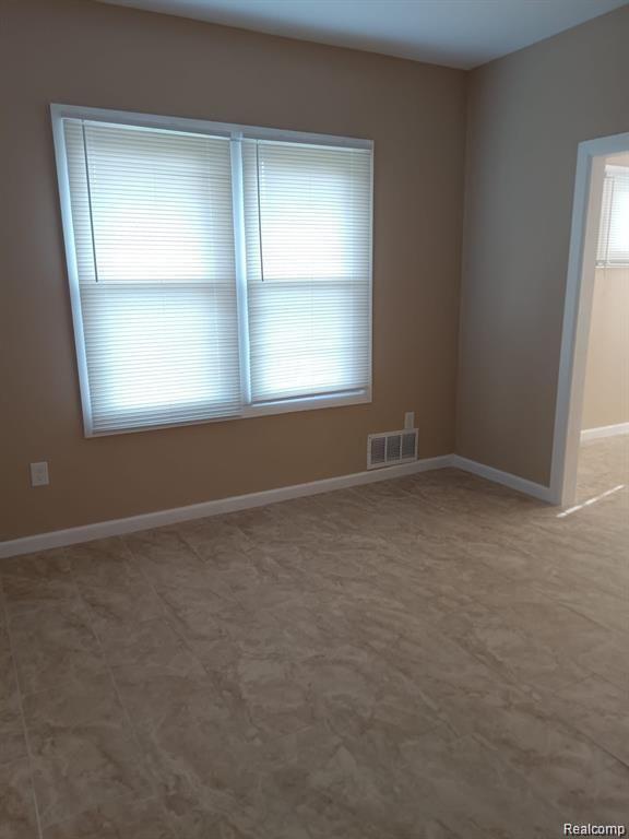 8879 N CLARENDON Street, Detroit, MI 48204 — Photo 11