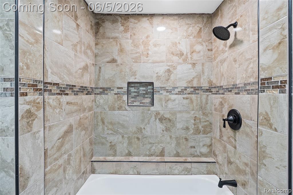 8053 Leadley Avenue, Mount Morris, MI 48458 — Photo 14