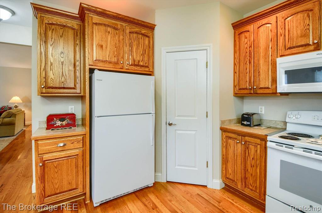 8441 MAPLEVIEW Drive, Davison, MI 48423 — Photo 18