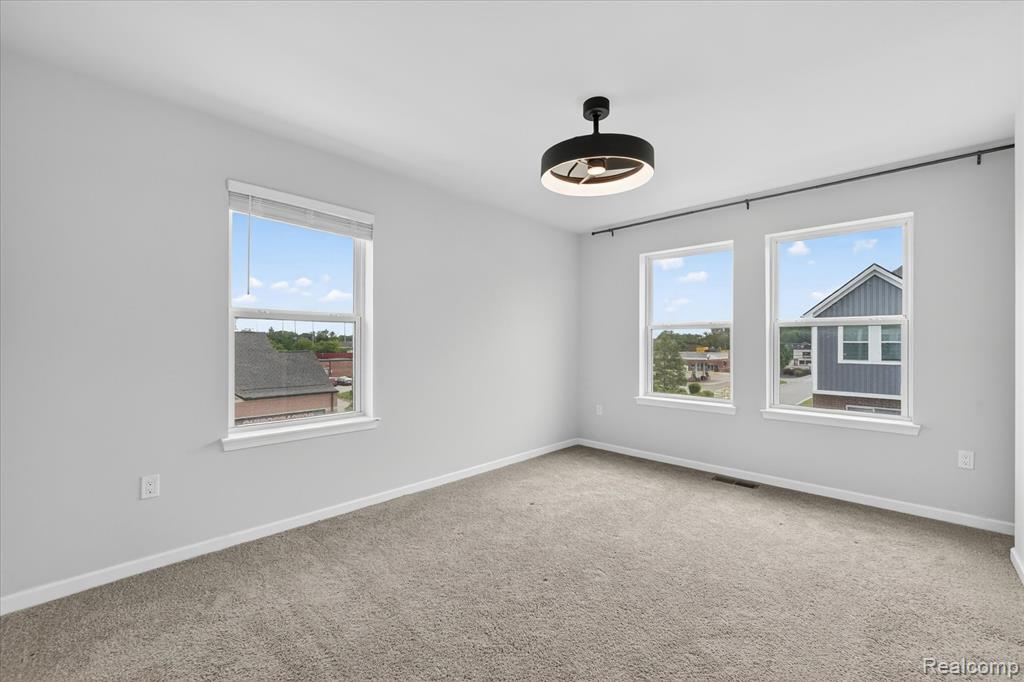 4876 E Ludlow Lane, Troy, MI 48085 — Photo 23