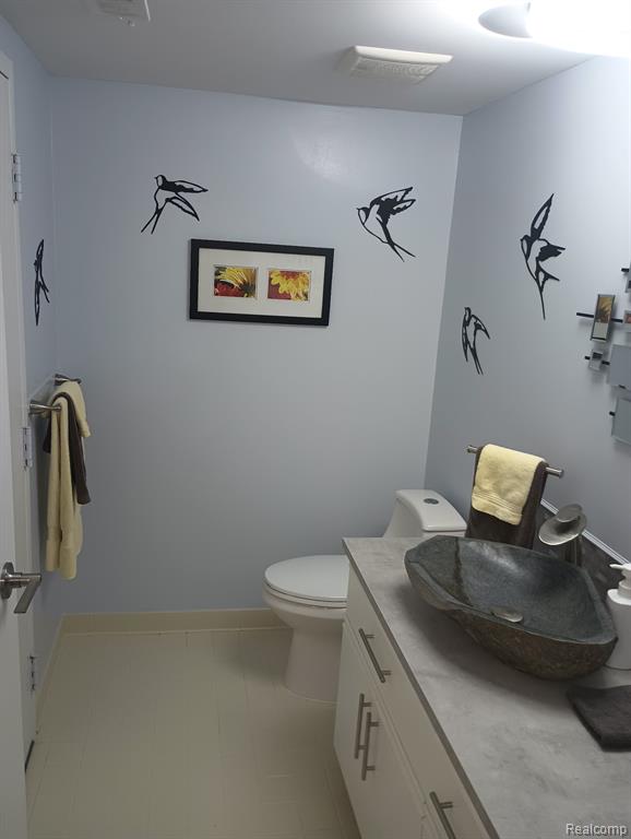 34432 Jefferson Avenue, Harrison Township, MI — Photo 11