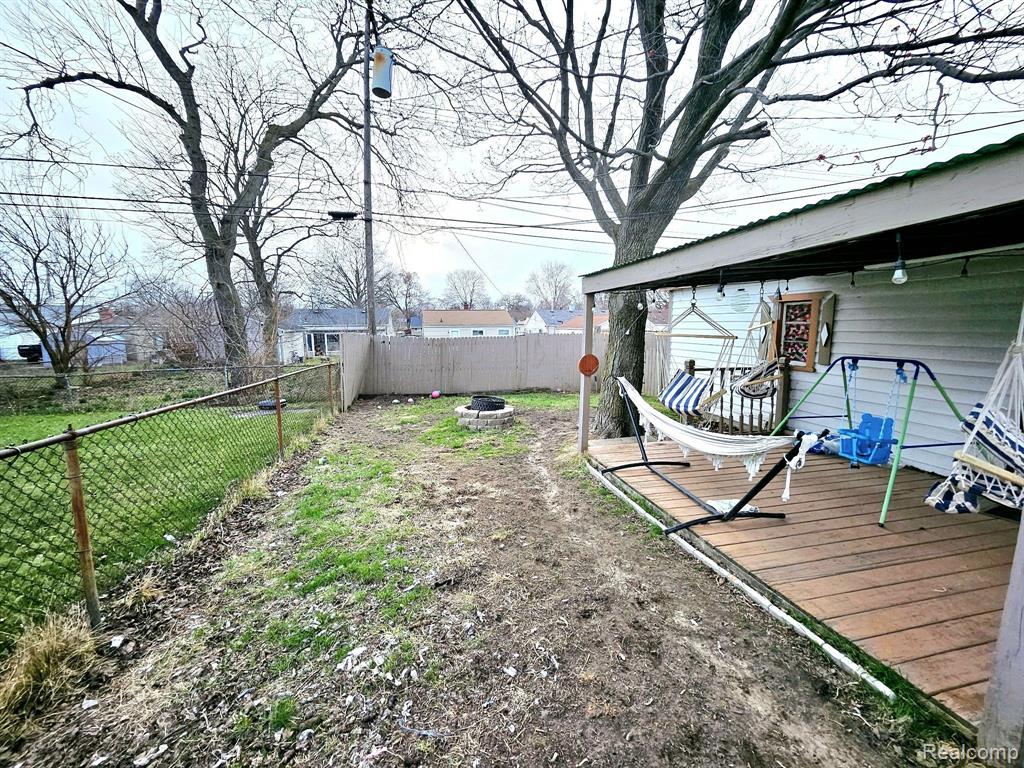8294 ROBERT Street, Taylor, MI 48180 — Photo 21