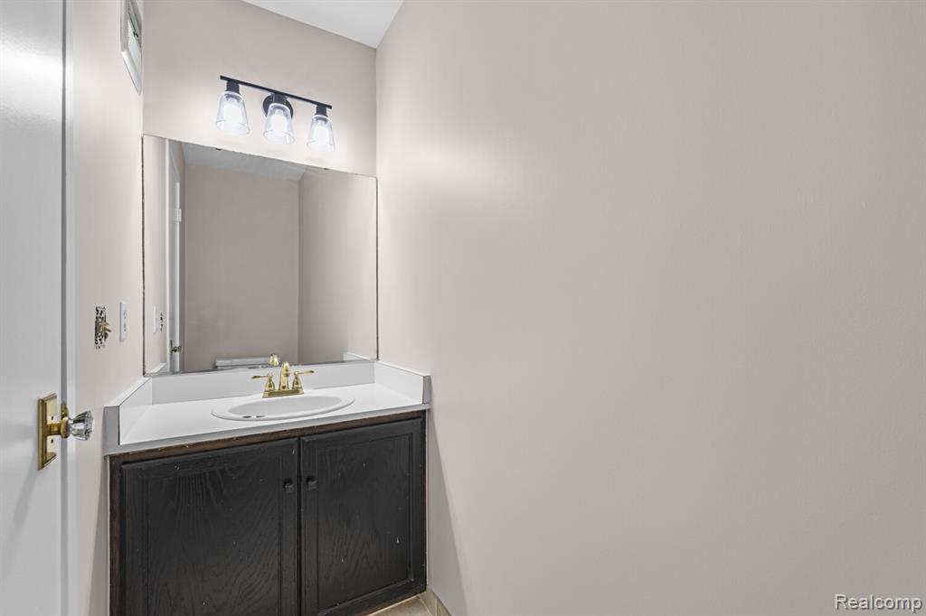3123 Lake Haven Drive, 38, Ann Arbor, MI 48105 — Photo 13
