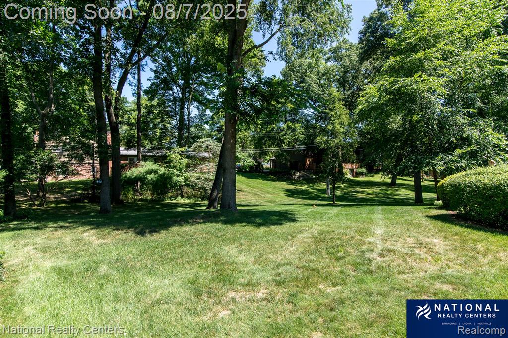 4933 Malibu Drive, Bloomfield Hills, MI 48302 — Photo 4