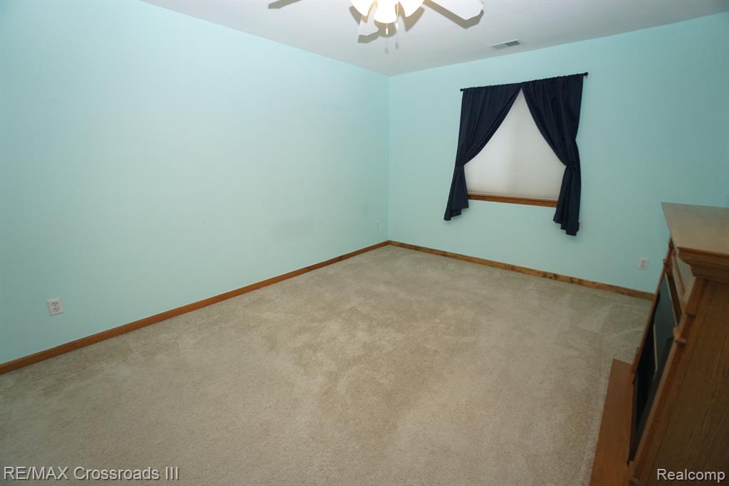 45910 PURPLE SAGE Court, Van Buren, MI 48111 — Photo 12