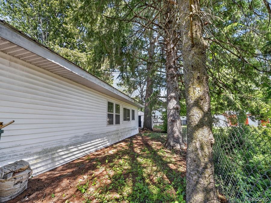 706 N Ionia Street, Gladwin, MI 48624 — Photo 5