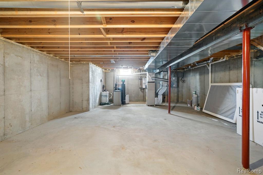 29762 MAGNOLIA Drive, New Hudson, MI 48165 — Photo 19