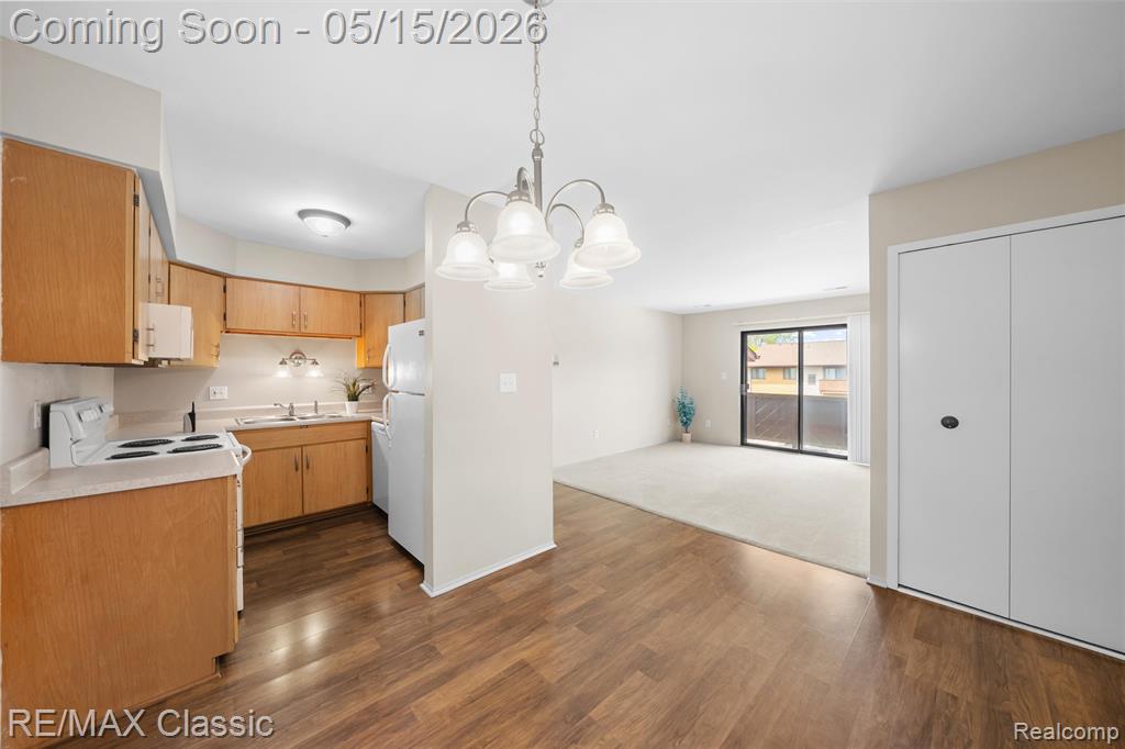 7362 Manor Circle, 203, Westland, MI — Photo 15