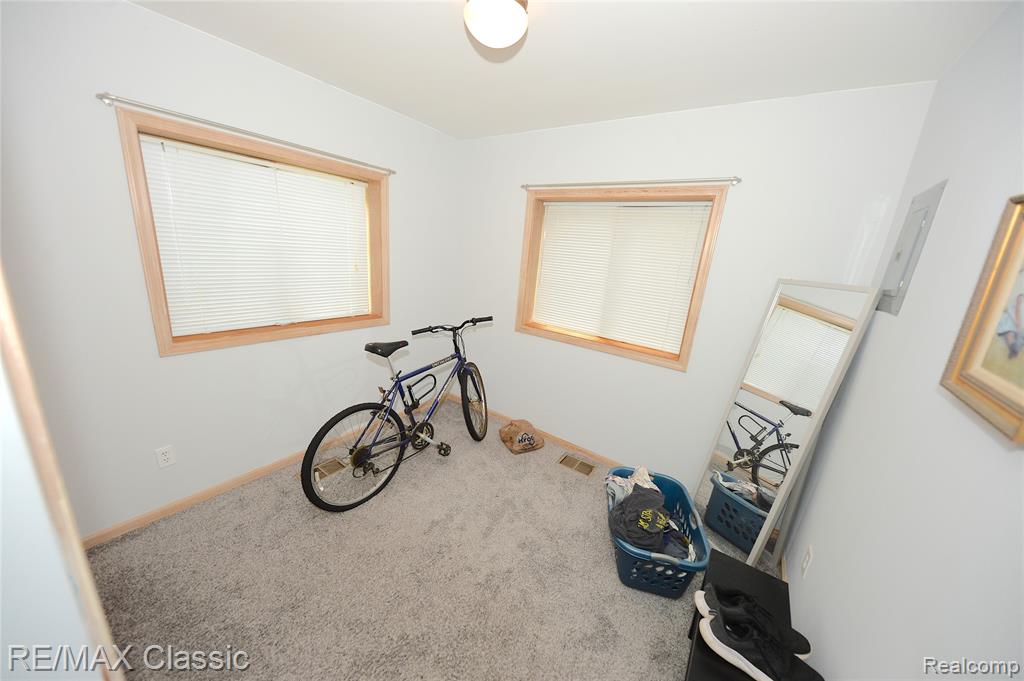 280 Hutton Street - Photo 5