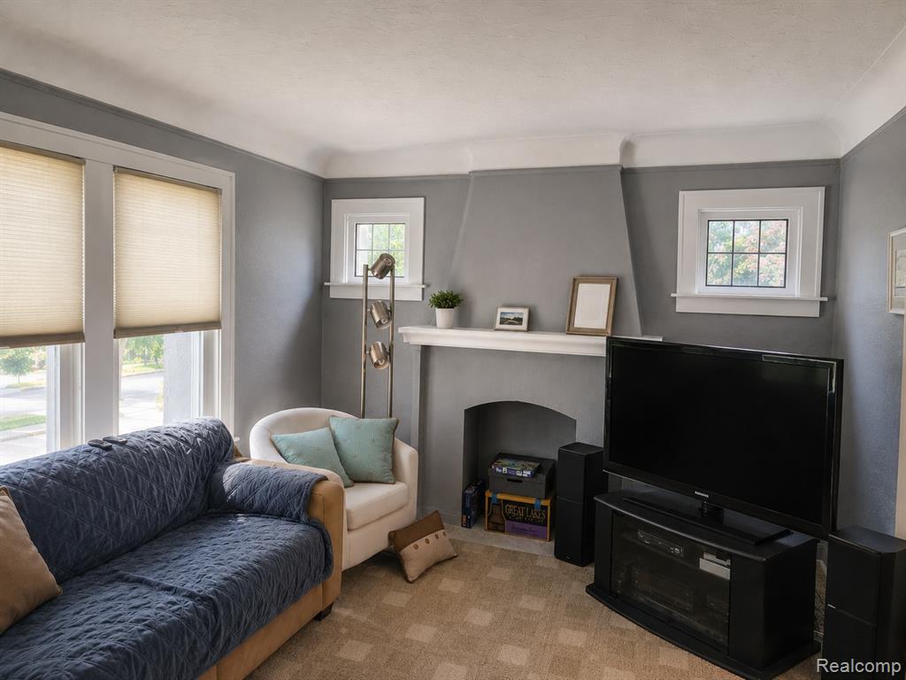903 E 3rd Street E, Royal Oak, MI 48067 — Photo 8