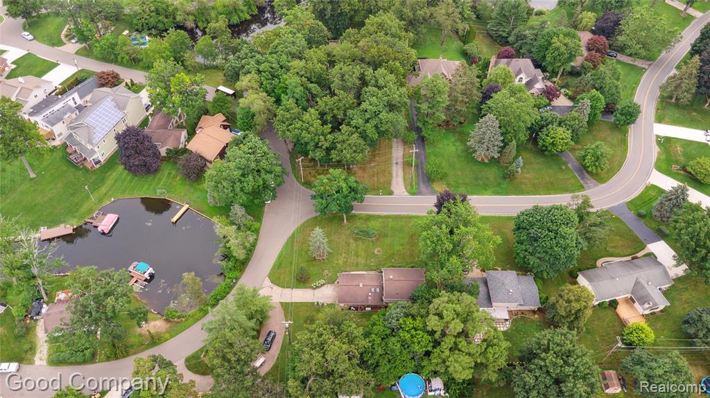 2289 Paulette Drive, Wolverine Lake, MI 48390 — Photo 57