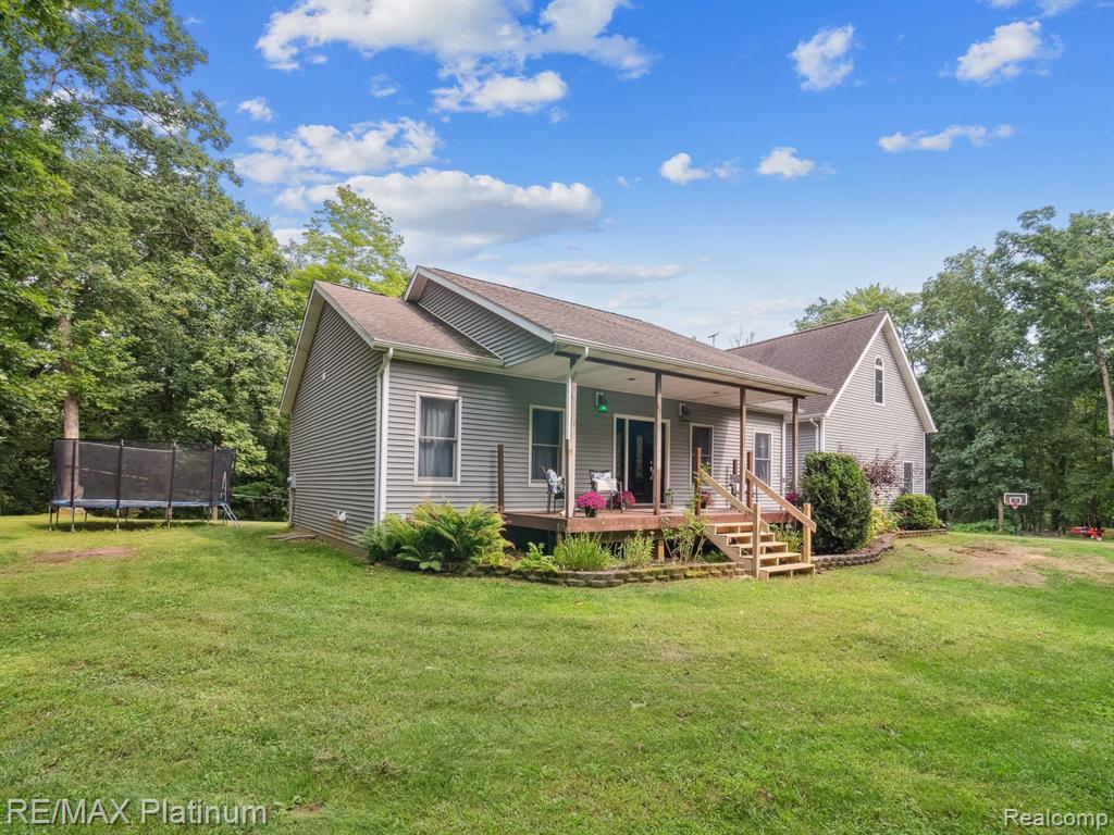 18364 WALNUT Lane, Gregory, MI 48137 — Photo 37