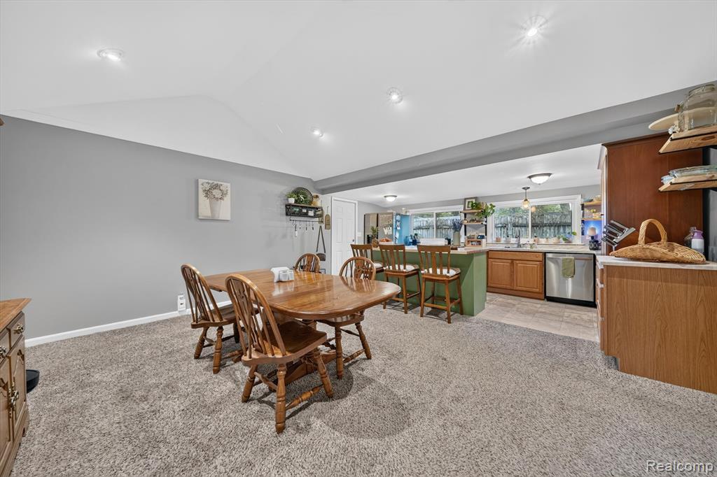 9110 Grove Drive, Whitmore Lake, MI 48189 — Photo 10
