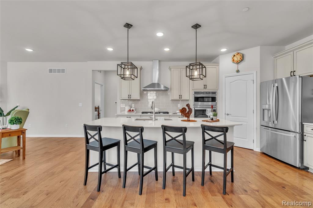 4633 CRESTWAY Drive, Brighton, MI 48116 — Photo 32