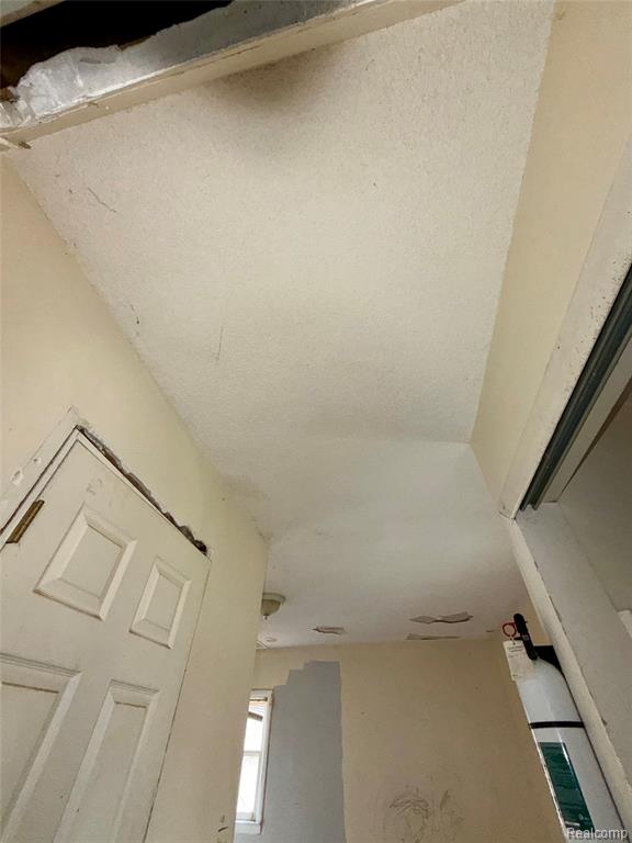 3233 W Home Avenue, Flint, MI 48504 — Photo 25
