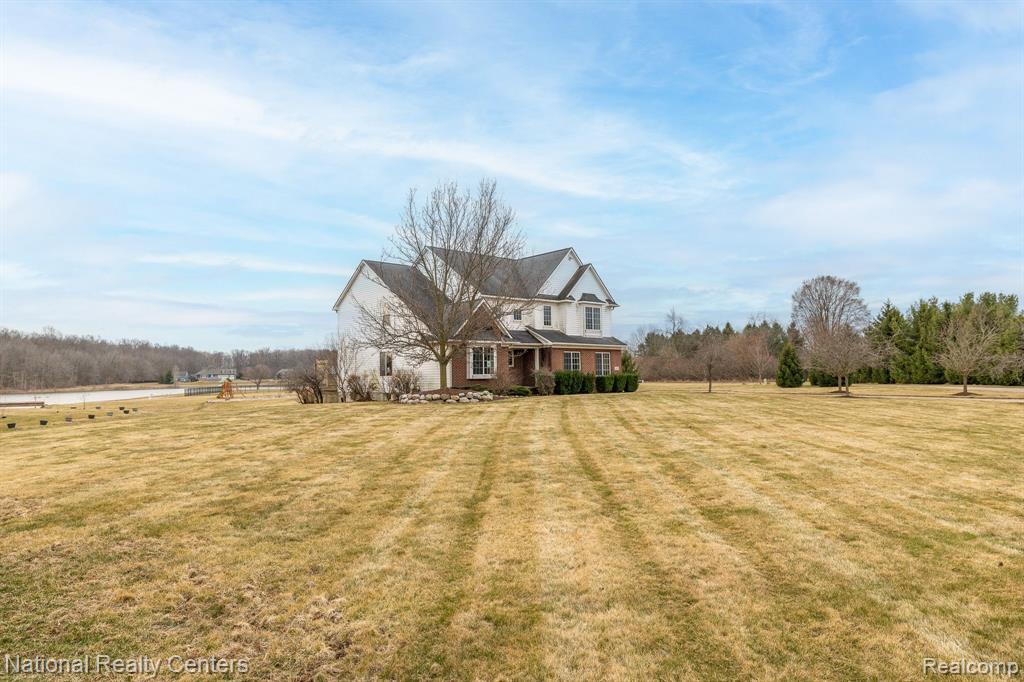 7653 Wood Brook Road, Ann Arbor, MI 48103 — Photo 15