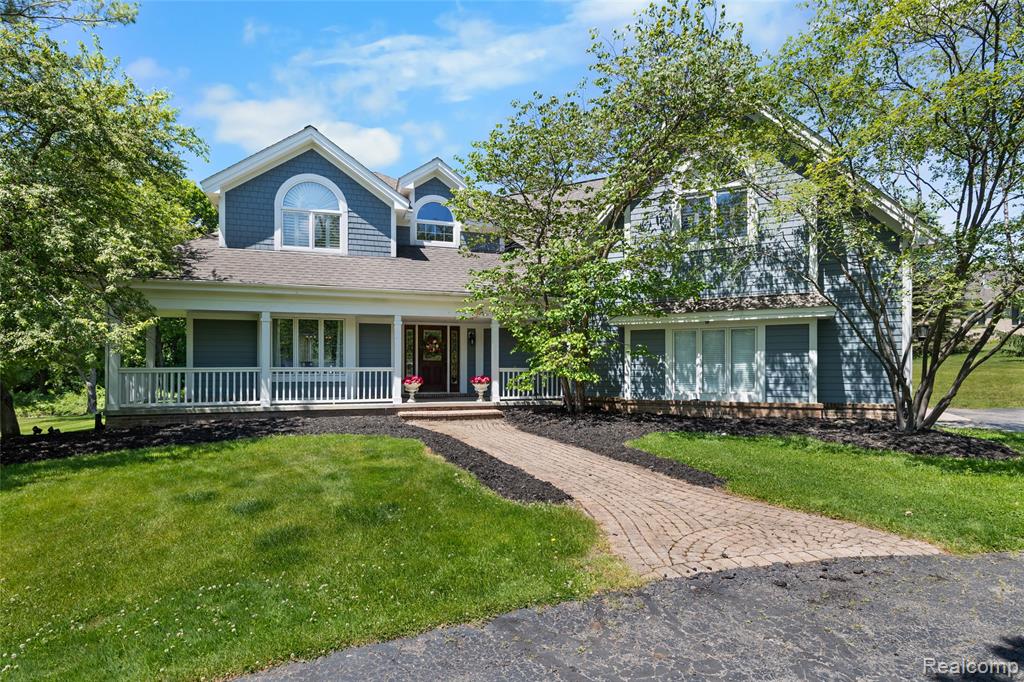 5287 Ridge Trail N, Clarkston, MI 48348