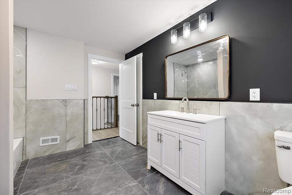 13534 Vassar Avenue, Detroit, MI 48235 — Photo 32