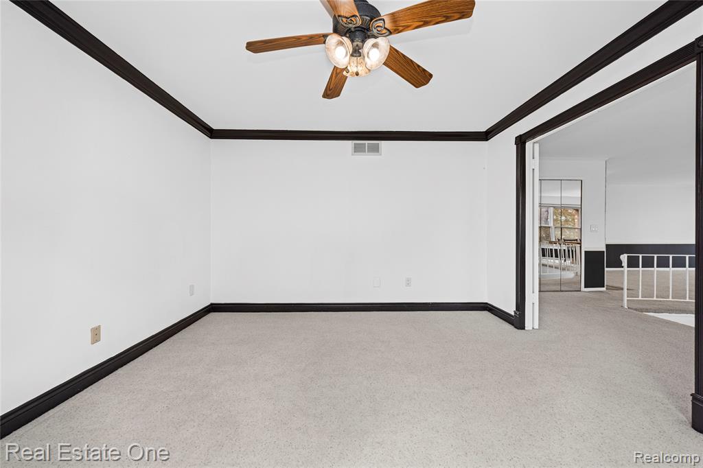 4320 Knightsbridge Lane, West Bloomfield, MI 48323 — Photo 21