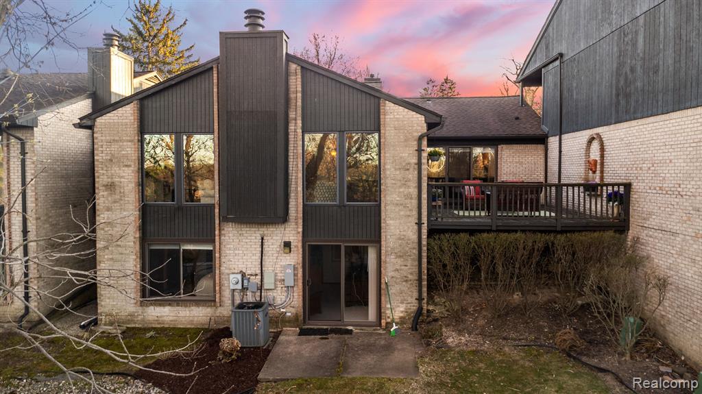 4237 SAWGRASS Drive, Bloomfield Hills, MI 48302 — Photo 6