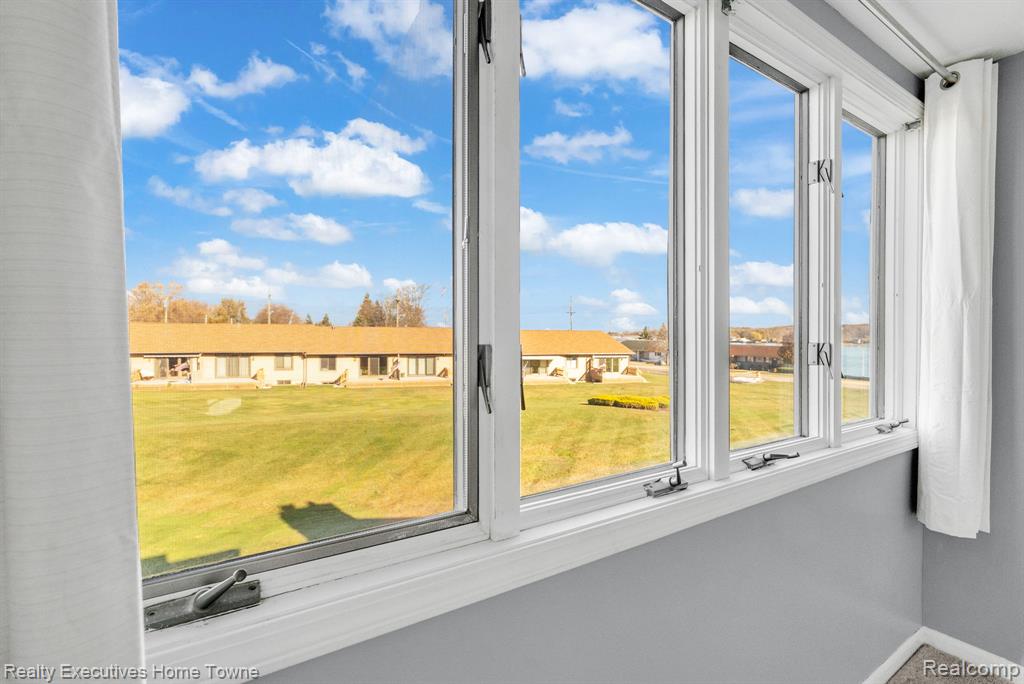 2500 River Apt 55 Road, 55, Marysville, MI 48040 — Photo 33