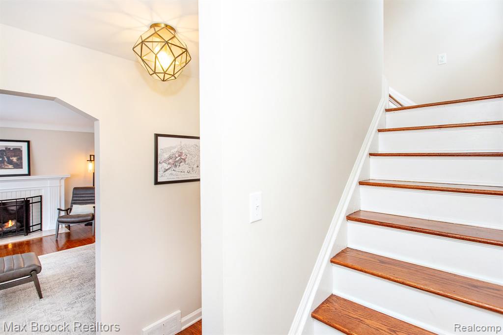 26434 Wyoming Road, Huntington Woods, MI — Photo 40