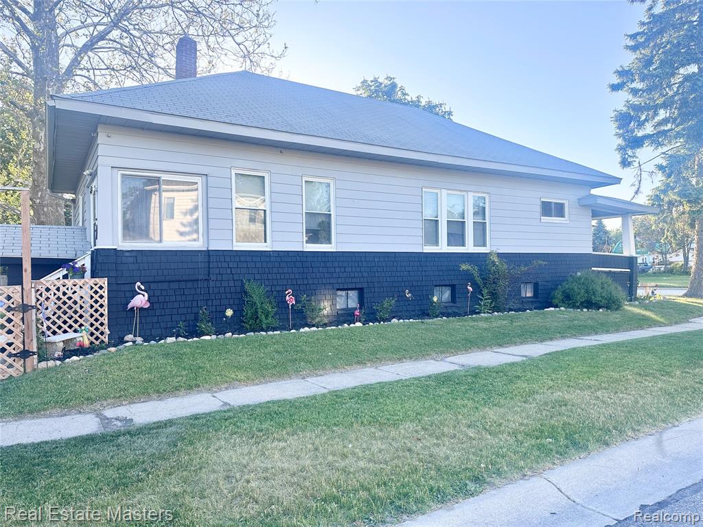 1802 Oak Street, Port Huron, MI 48060 — Photo 3