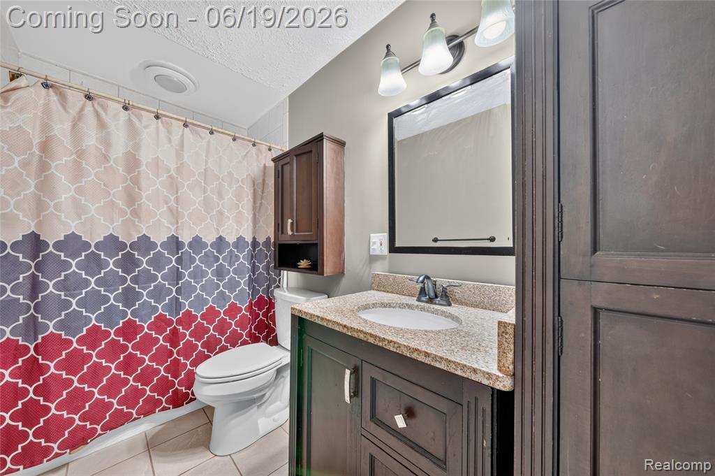 778 Manzano Drive, Wolverine Lake, MI 48390 — Photo 29
