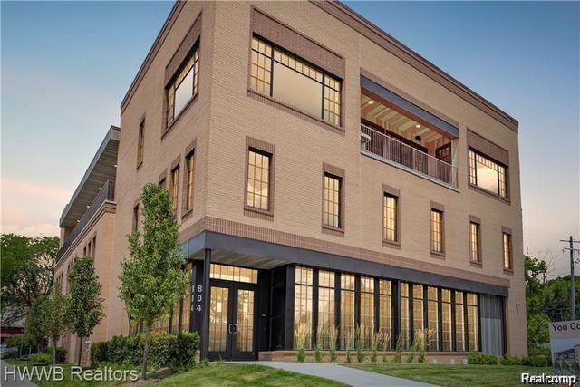 166 OAK Street, Wyandotte, MI, 48192