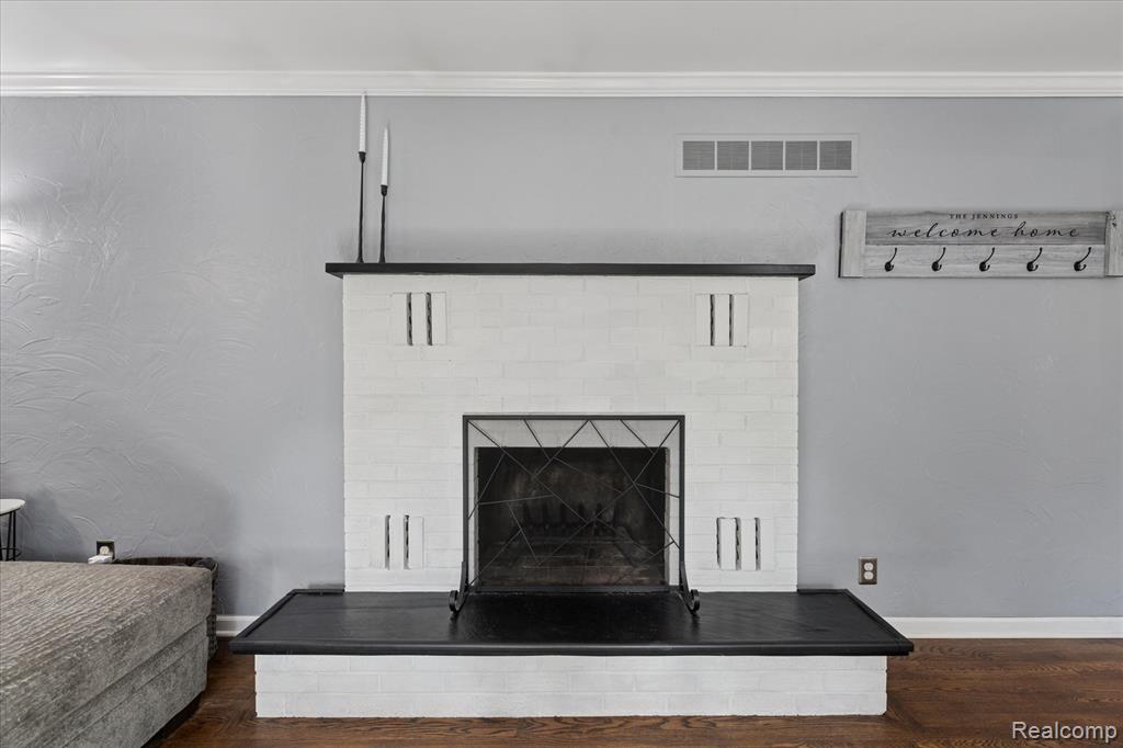 1283 Woodnoll Drive, Flint, MI 48507 — Photo 12