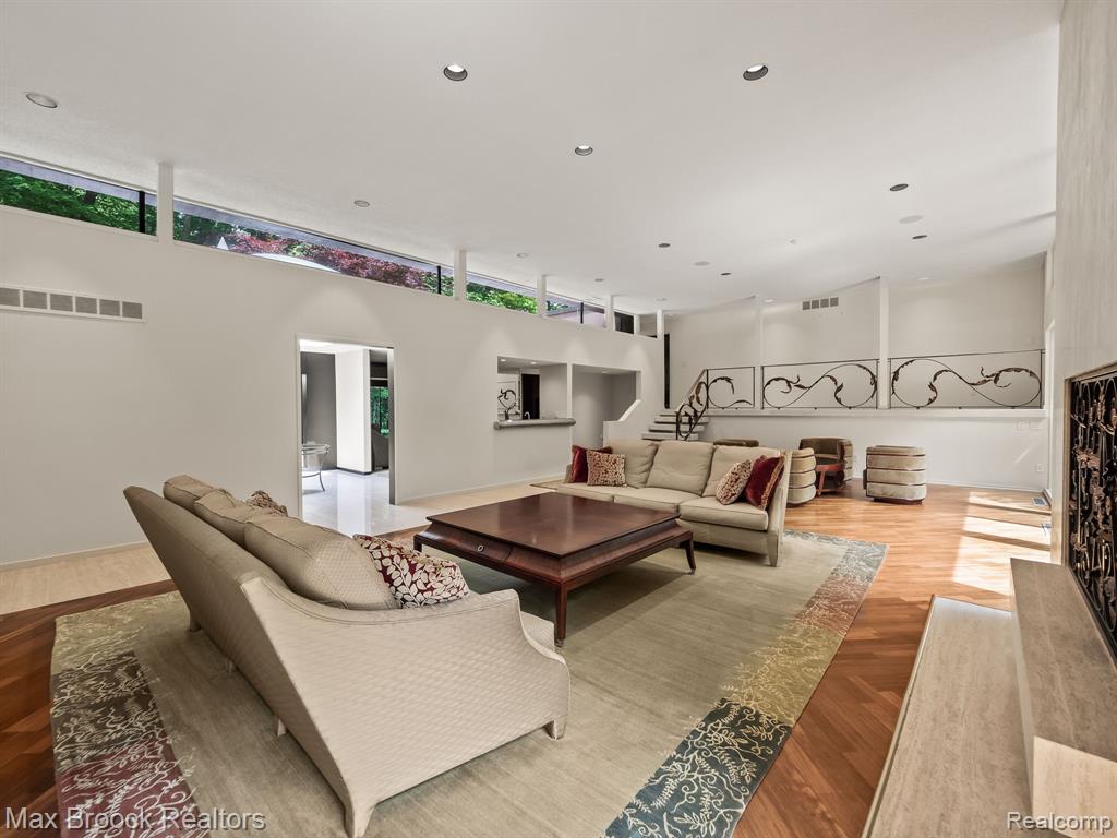 5130 Deep Wood Road, Bloomfield Hills, MI 48302 — Photo 16