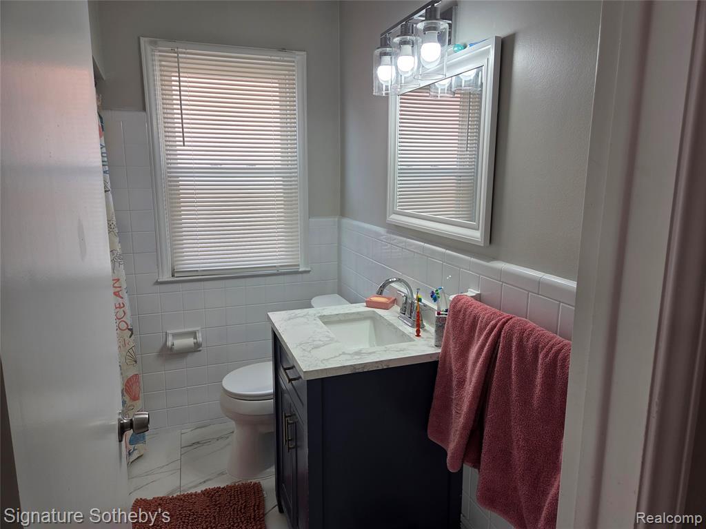 9320 Dixie, Redford, MI 48239 — Photo 9