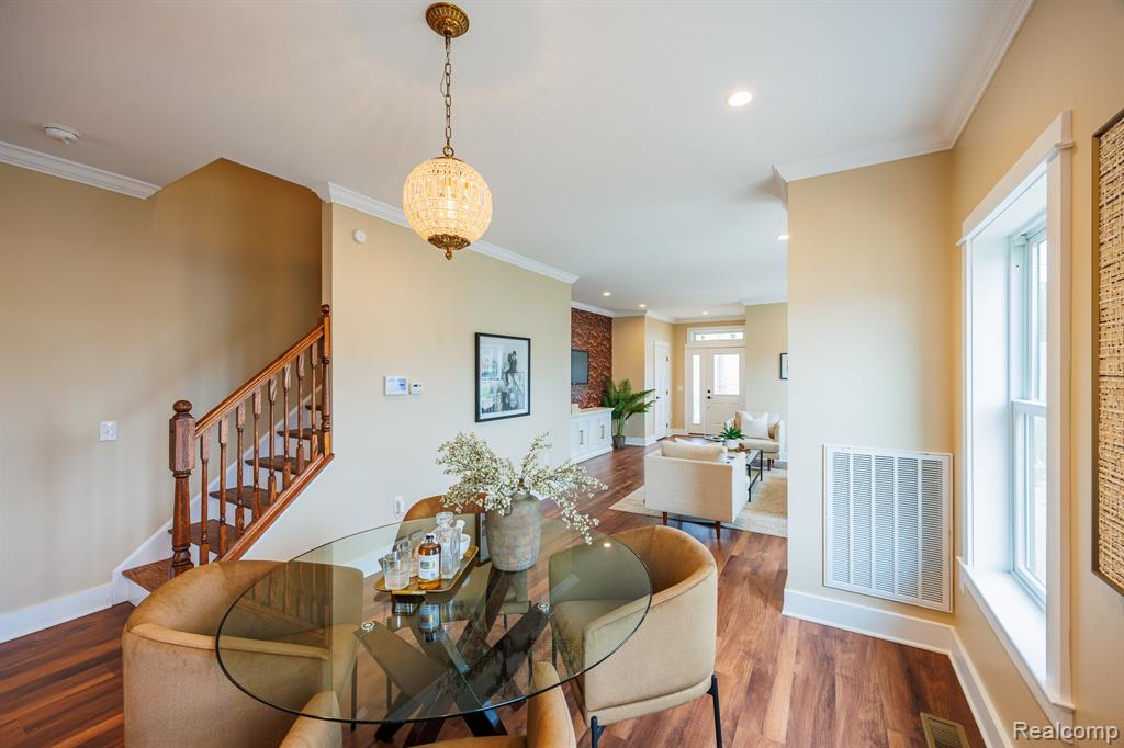 211 W Fifth Avenue, Flint, MI 48502 — Photo 6