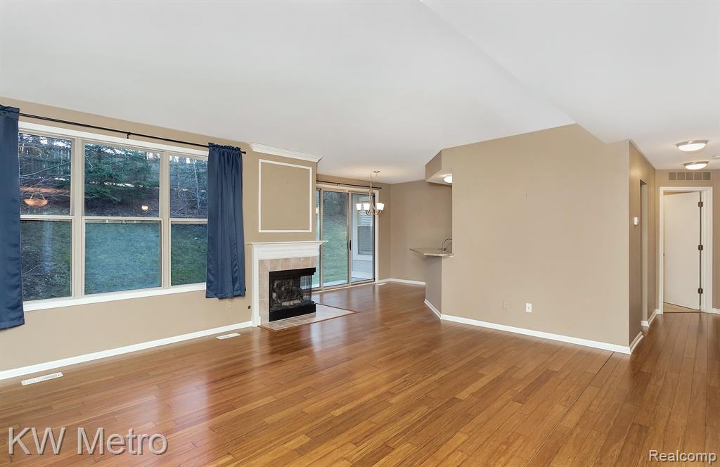 516 NEWBURNE POINTE, Bloomfield Hills, MI 48304 — Photo 5