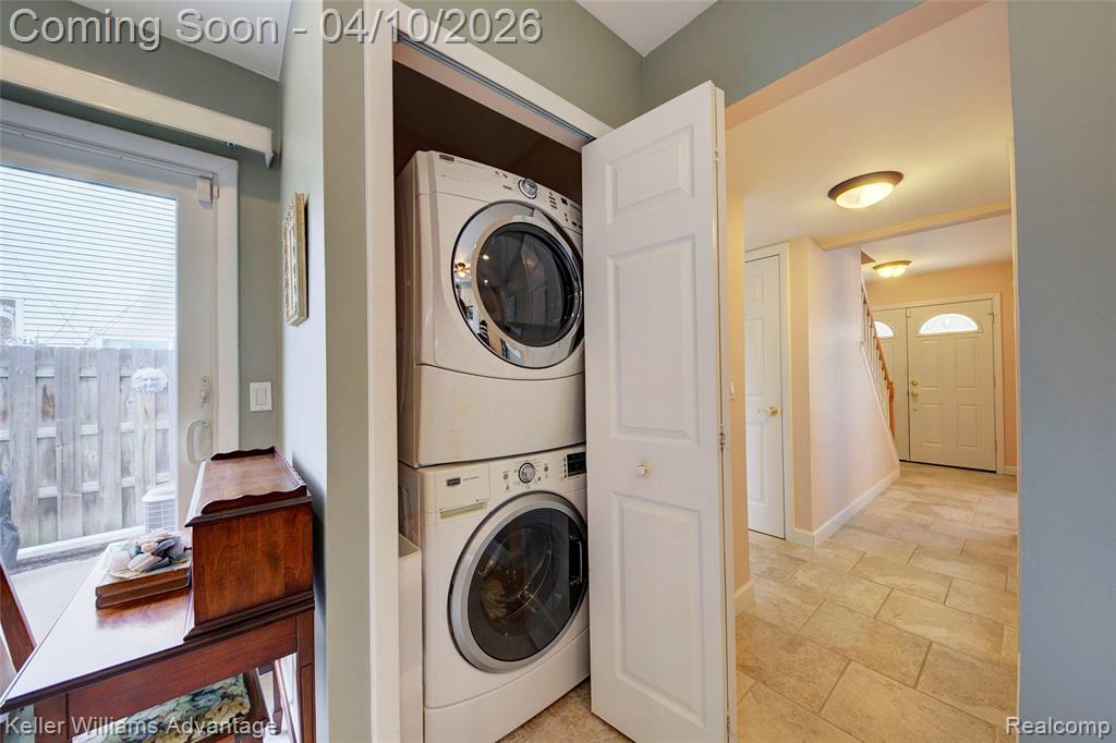 42092 Queen Anne Court, Northville, MI 48167 — Photo 23