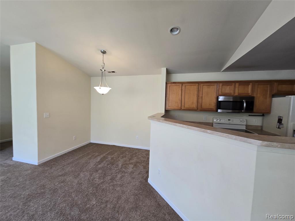 27635 Hidden Oaks Drive, Trenton, MI 48183 — Photo 17